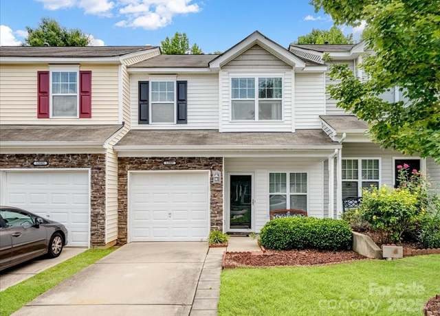 Property at 13909 Singleleaf Ln, Charlotte, NC 28278, 3 beds, 2.5 baths