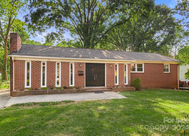Property at 1573 Timberlake Dr, Shelby, NC 28150, 3 beds, 1.5 baths