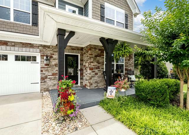 Property at 417 Livingston Dr, Lancaster, SC 29720, 5 beds, 4.5 baths