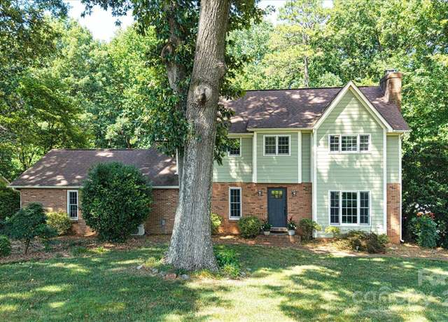 Property at 12101 Ranburne Rd, Mint Hill, NC 28227, 3 beds, 2.5 baths