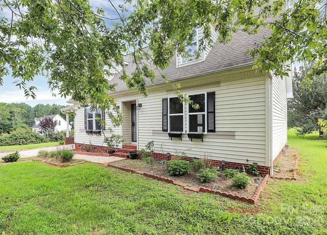 Property at 2614 Reepsville Rd, Lincolnton, NC 28092, 3 beds, 2.5 baths