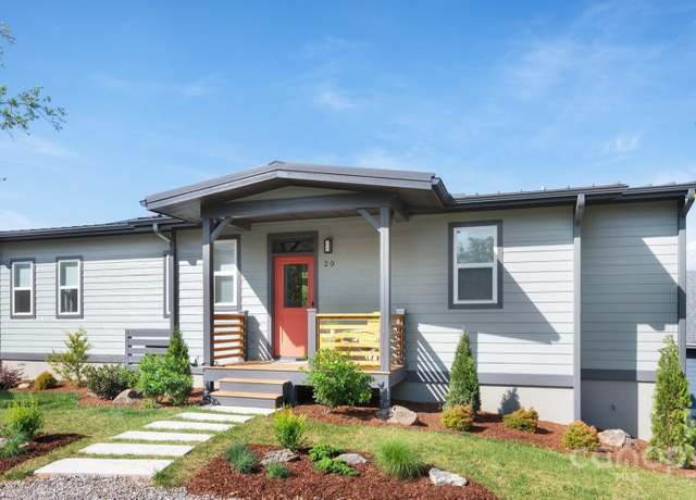 Property at 20 Tahkieostie Trl, Asheville, NC 28806, 3 beds, 2.5 baths