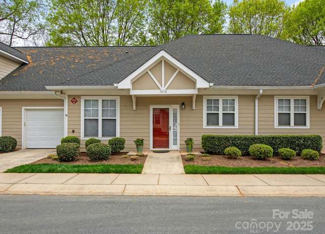 Property at 1018 Davant Ln, Charlotte, NC 28209, 2 beds, 2 baths