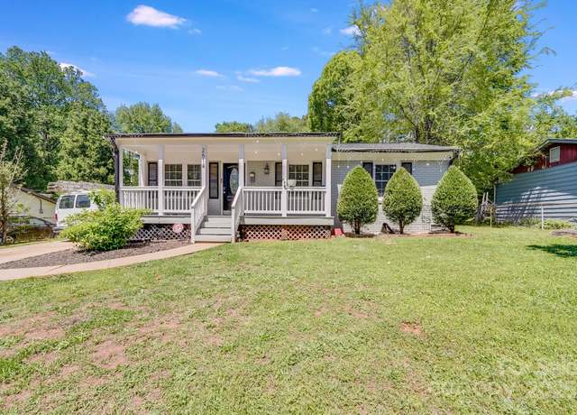 Property at 2614 Thornton Rd, Charlotte, NC 28208, 3 beds, 2 baths