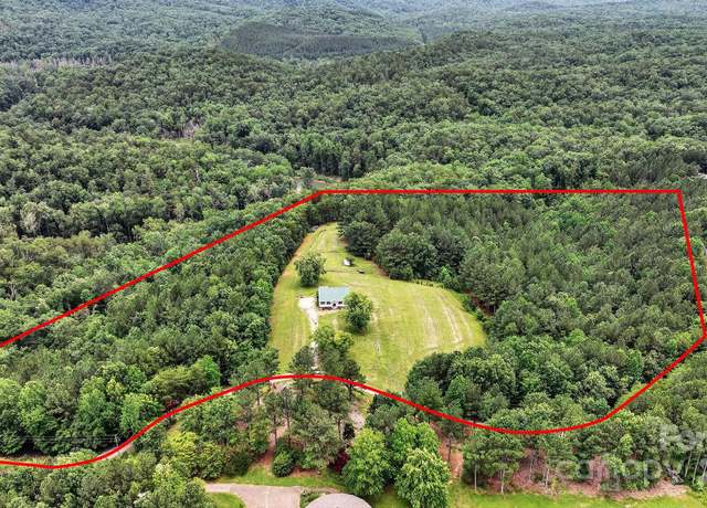 Property at 303 Ridgeview Dr, Mill Spring, NC 28756, 3 beds, 2 baths