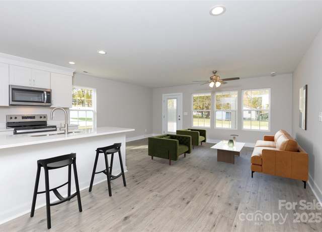 Property at 2014 Crown Point Dr Unit 2008-B, Albemarle, NC 28001, 3 beds, 2.5 baths