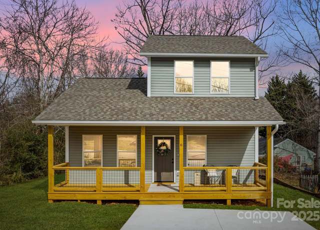 Property at 6 Selwyn Pl, Asheville, NC 28806, 3 beds, 2 baths