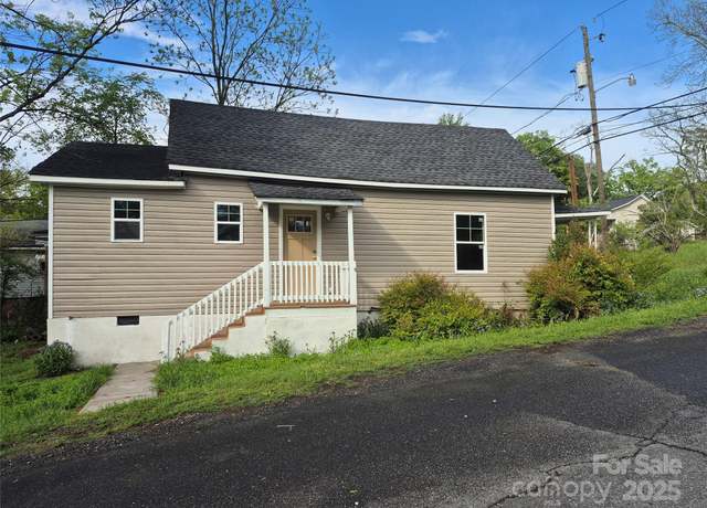 Property at 132 Loomis St, Chester, SC 29706, 2 beds, 1 bath