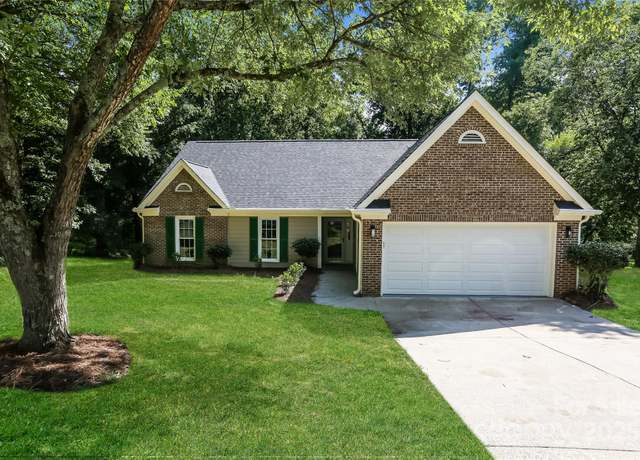 Property at 9409 Vera Jones Ln, Charlotte, NC 28213, 3 beds, 2 baths