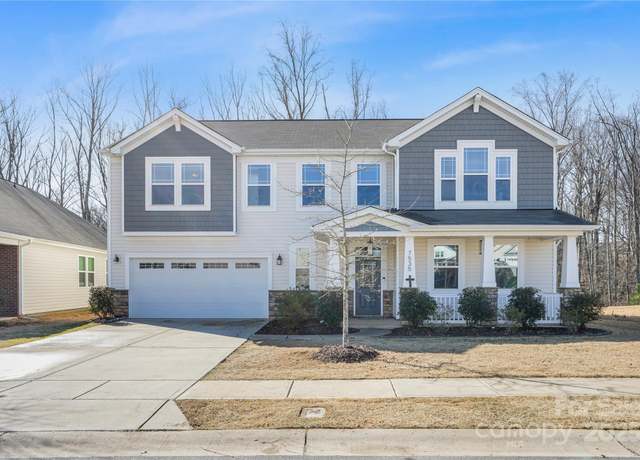 Property at 7535 Meridale Forest Dr #107, Charlotte, NC 28269, 5 beds, 3.5 baths