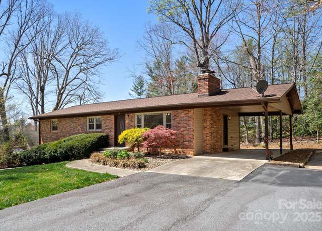 Property at 11 N Hudson Ln, Fletcher, NC 28732, 3 beds, 1.5 baths