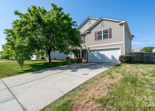 Property at 4315 Barnside Ln, Charlotte, NC 28216, 4 beds, 2.5 baths