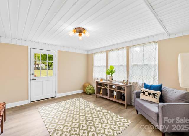 Property at 504 Katherine Ave, Kings Mountain, NC 28086, 4 beds, 2 baths