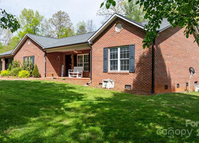 Property at 503 Sanford Gragg Rd, Hudson, NC 28638, 3 beds, 2 baths