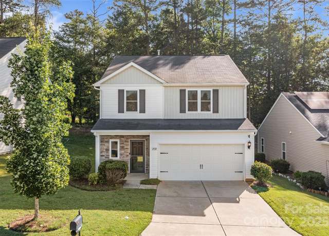 Property at 2532 Blue Moss Dr, Dallas, NC 28034, 4 beds, 2.5 baths