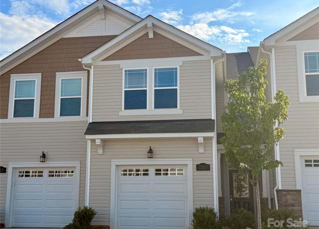 Property at 7217 Hodges Meadow Ln, Charlotte, NC 28213, 3 beds, 2.5 baths