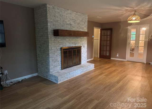 Property at 3075 Simmons St, Kannapolis, NC 28083, 3 beds, 2 baths