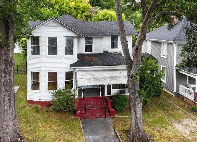 Property at 229 Marion St, Rock Hill, SC 29730, 4 beds, 2 baths