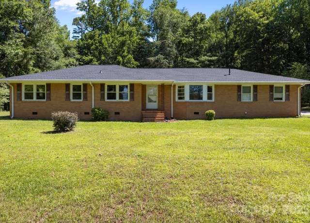 Property at 1810 Country Manor Ln #34, Rock Hill, SC 29730, 4 beds, 2 baths