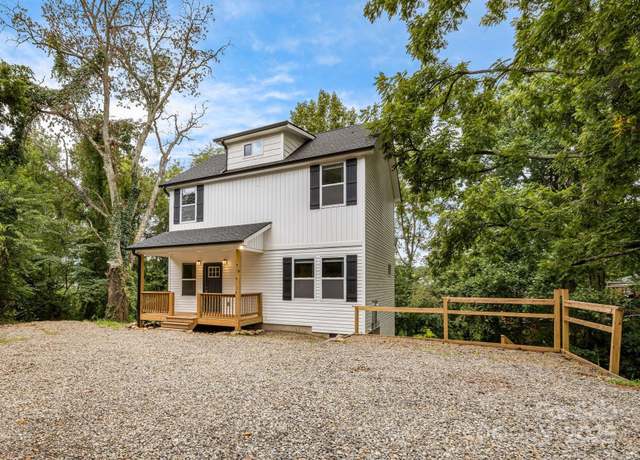 Property at 92 Moody Ave, Candler, NC 28715, 3 beds, 2.5 baths