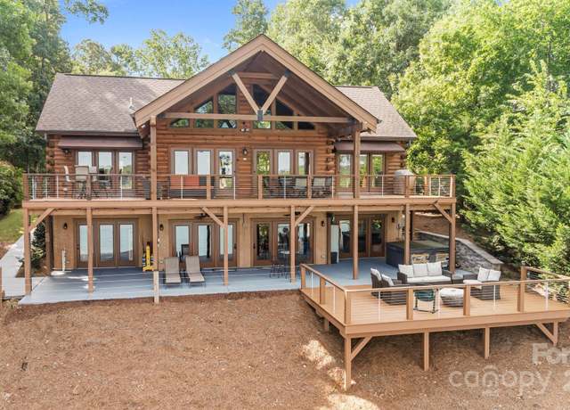 Property at 10108 Saw Mill Rd, Charlotte, NC 28278, 3 beds, 3.5 baths