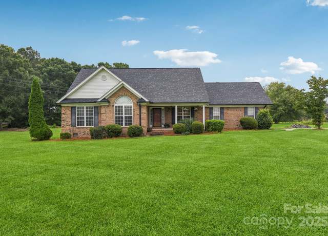 Property at 6746 Edwards Farm Ln, Monroe, NC 28110, 3 beds, 2 baths