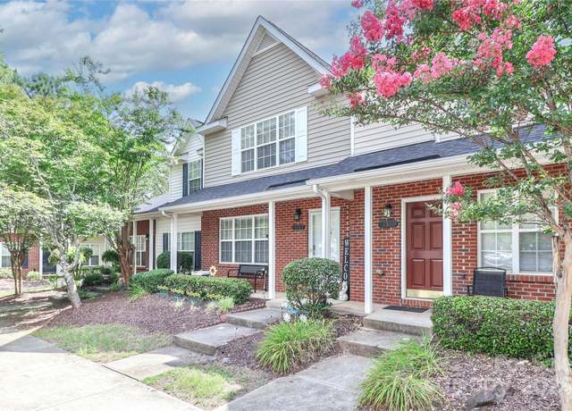 Property at 131 Delargy Cir, Mooresville, NC 28117, 2 beds, 2.5 baths
