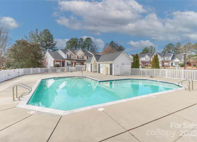 Property at 131 Delargy Cir, Mooresville, NC 28117, 2 beds, 2.5 baths