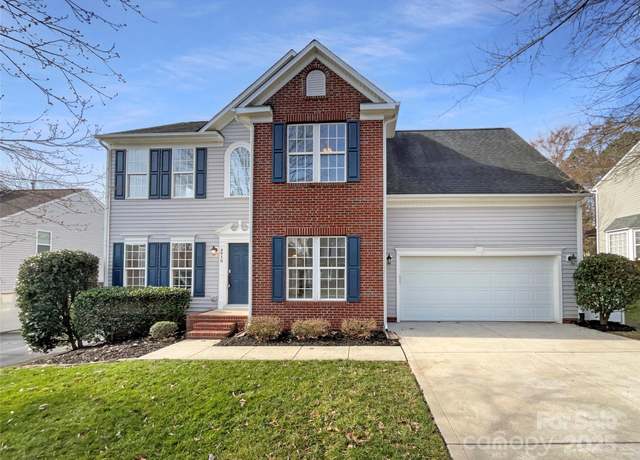 Property at 4910 Summerside Dr, Clover, SC 29710, 3 beds, 2.5 baths