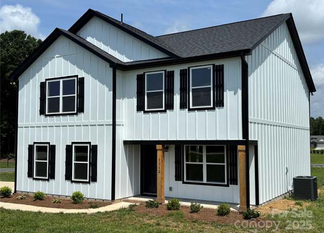 Property at 3012 Isle Ln, Monroe, NC 28110, 4 beds, 2.5 baths