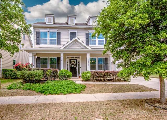 Property at 10707 Charmont Pl, Huntersville, NC 28078, 4 beds, 3.5 baths