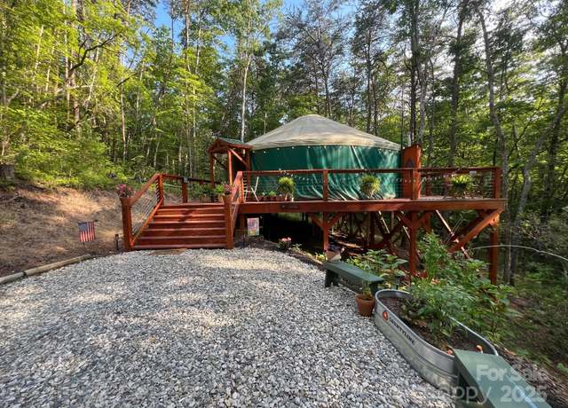 Property at 430/428 Galbraith Creek Rd, Bryson City, NC 28713, 2 beds, 2 baths