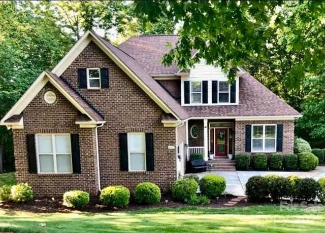 Property at 689 Presbyterian Rd, Mooresville, NC 28115, 4 beds, 2.5 baths