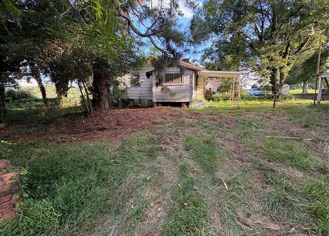 Property at 1409 Turnersburg Hwy, Statesville, NC 28625, 3 beds, 1 bath