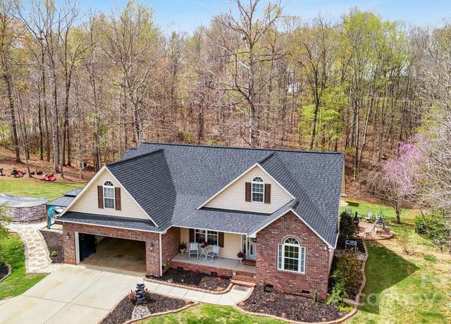 Property at 306 Bluegill Ln, Statesville, NC 28625, 3 beds, 2 baths
