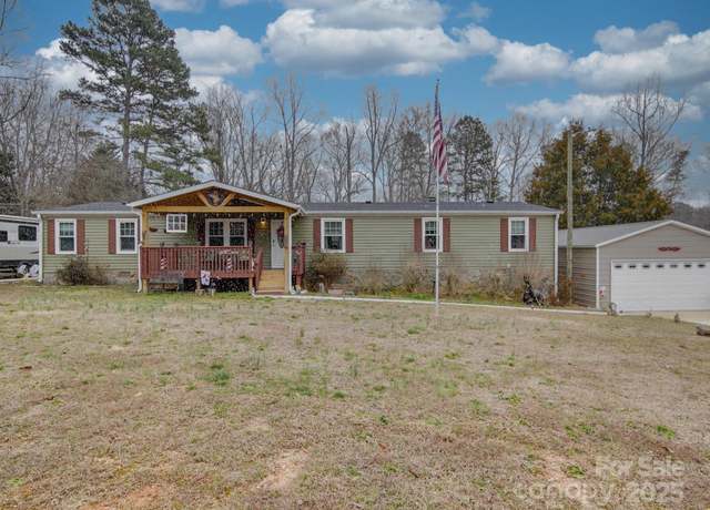 Property at 1114 Beagles Run Dr, Lincolnton, NC 28092, 3 beds, 2 baths