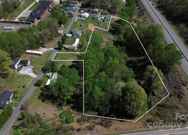 Property at 16 Hoyle St #16, Marion, NC 28752