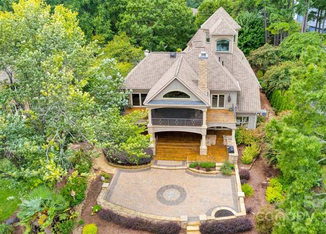 Property at 20428 Island Forest Dr, Cornelius, NC 28031, 5 beds, 3.5 baths
