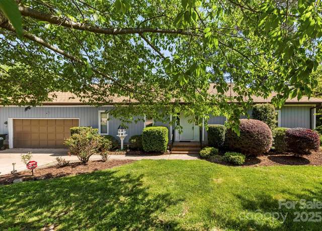Property at 1012 Woodlark Ct, Gastonia, NC 28056, 3 beds, 2 baths