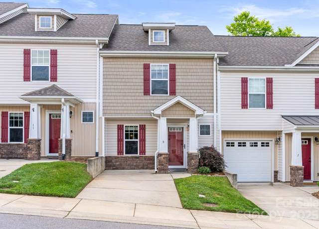 Property at 9 Barnett Shoals Dr, Weaverville, NC 28787, 2 beds, 2.5 baths