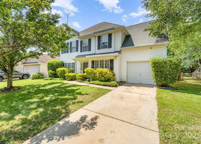 Property at 10506 Gold Pan Rd, Charlotte, NC 28215, 3 beds, 2.5 baths