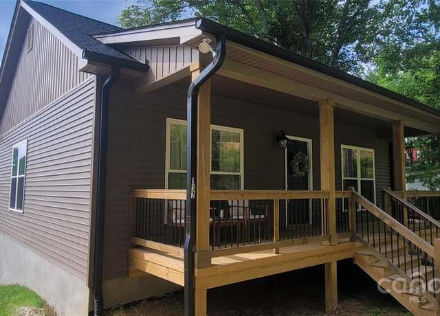 Property at 132 Connestee Rd, Brevard, NC 28712, 2 beds, 1 bath