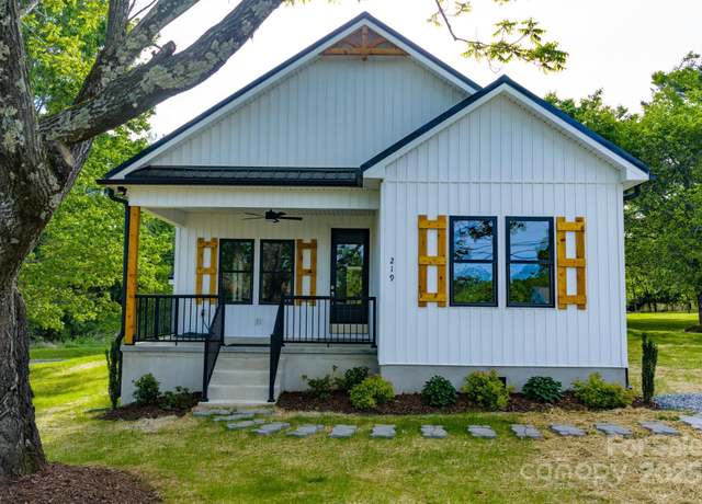 Property at 219 Grayson St, Sparta, NC 28675, 2 beds, 2 baths