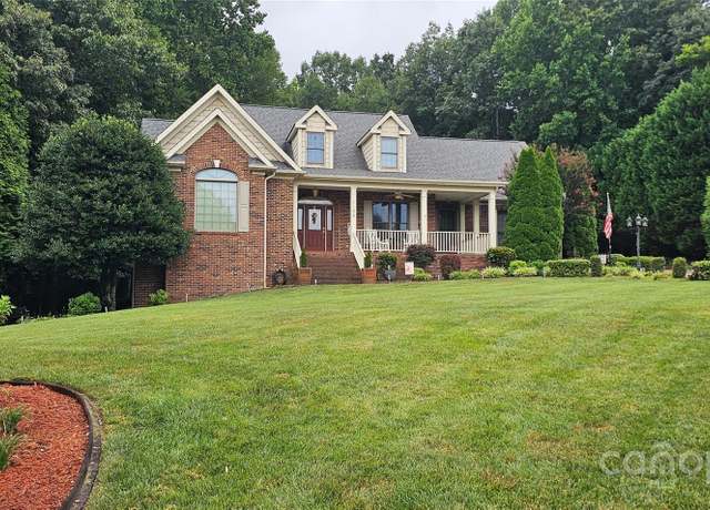 Property at 1128 Bugle Ln, Newton, NC 28658, 3 beds, 3 baths