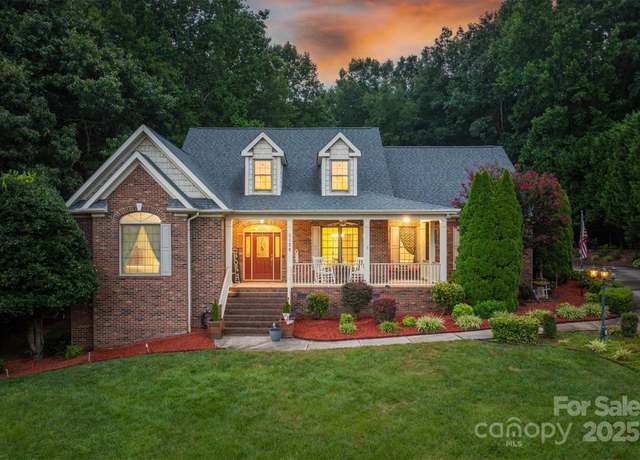 Property at 1128 Bugle Ln, Newton, NC 28658, 3 beds, 3 baths