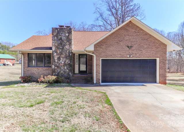 Property at 2274 Old Wilkesboro Rd, Statesville, NC 28625, 3 beds, 2 baths