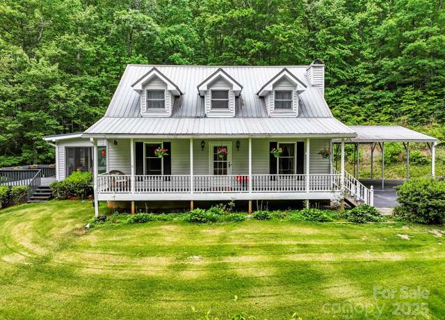 Property at 10 Kettle Creek Ln, Brevard, NC 28712, 3 beds, 2.5 baths