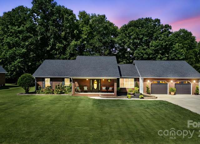 Property at 138 Seven Springs Loop E Unit L 95, Statesville, NC 28625, 3 beds, 2 baths