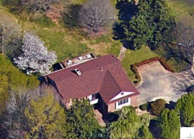 Property at 4220 Honeysuckle Rd, Rock Hill, SC 29732, 3 beds, 4 baths