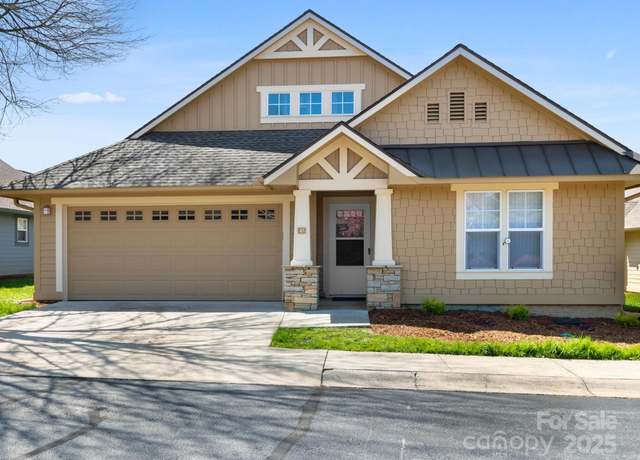 Property at 47 Barn Owl Way, Hendersonville, NC 28792, 3 beds, 2 baths